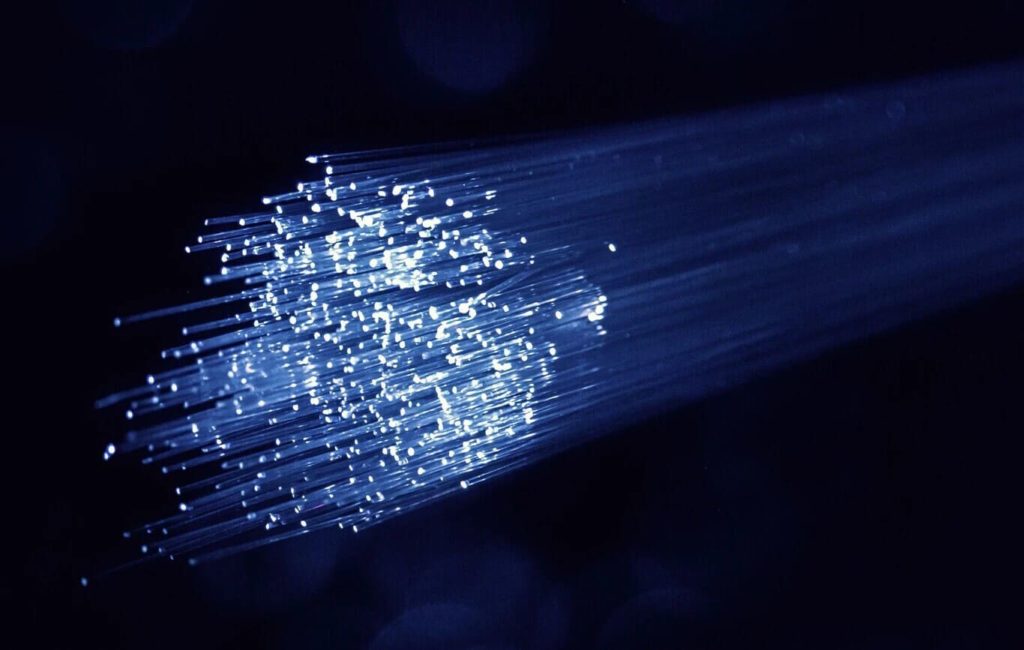 Conexión internet y fibra para empresas 8 Conectividad Premium y Alta Disponibilidad - AO Data Cloud