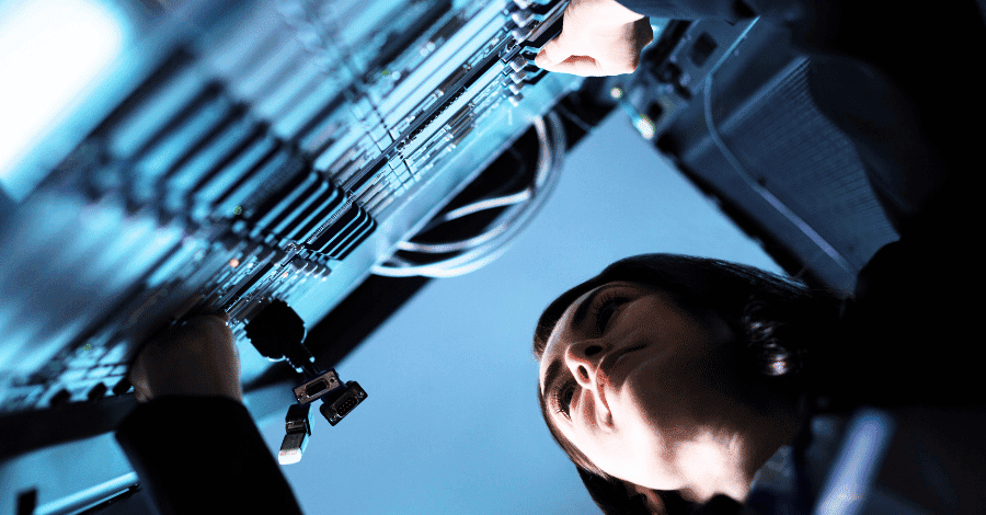 Escalabilidad horizontal y vertical en sistemas informáticos